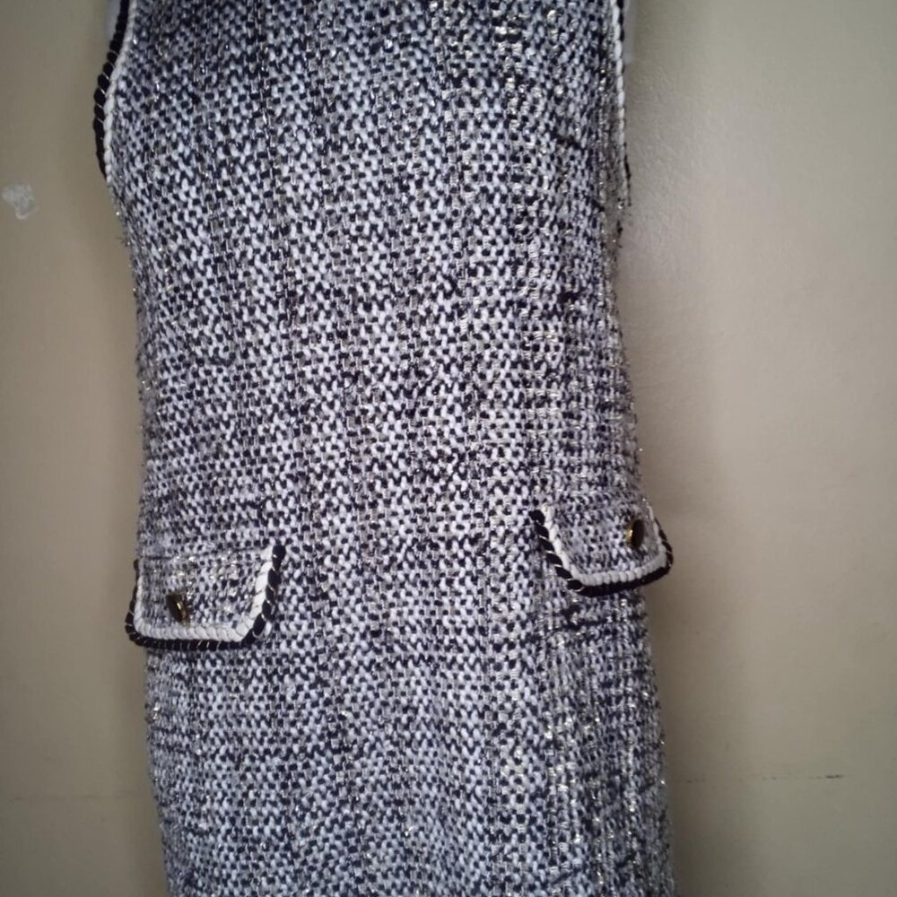 Large Tweed Spring Dress - Picture 9 of 9